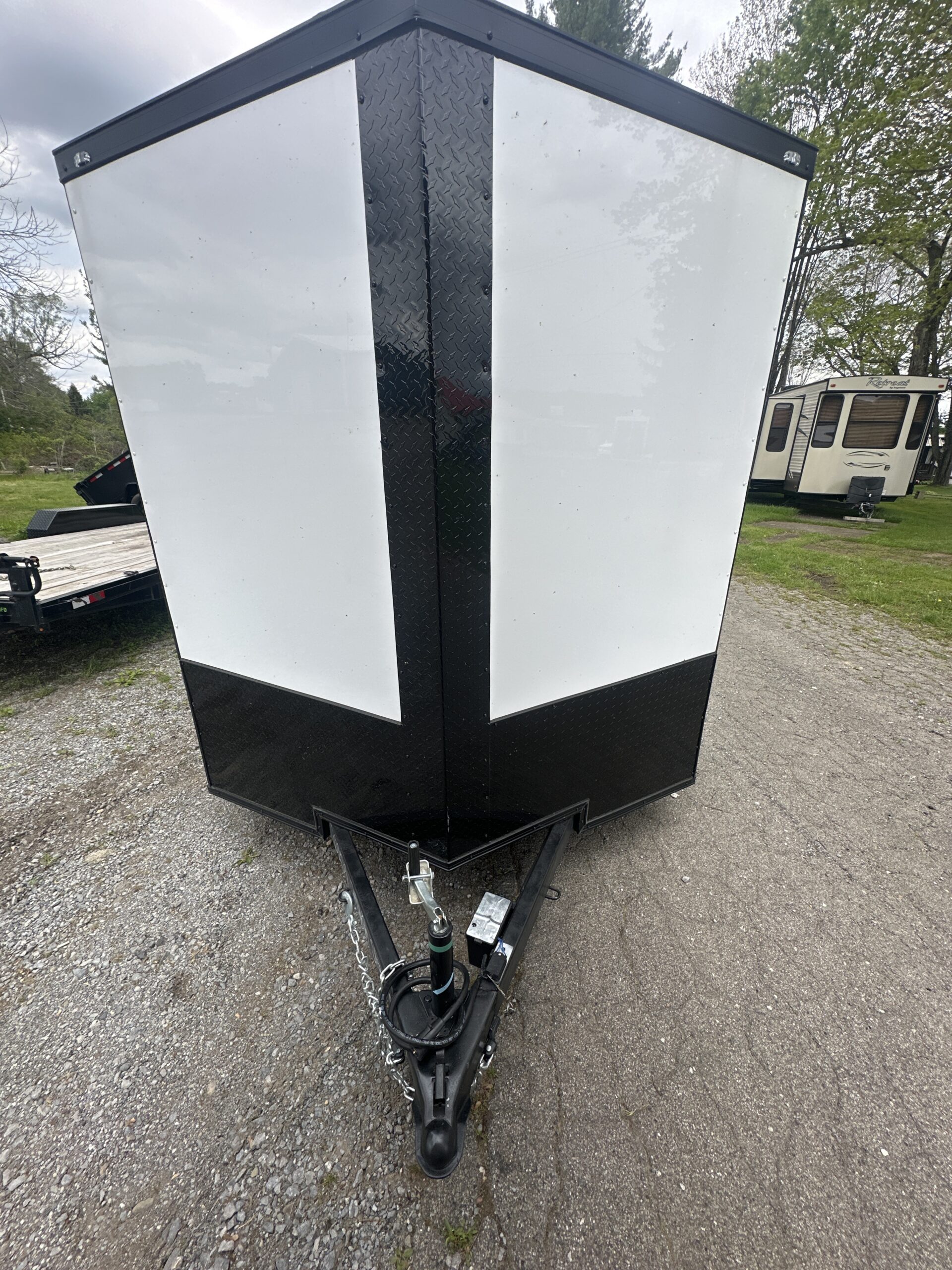 2026 QUALITY CARGO Enclosed Cargo - Photo 11