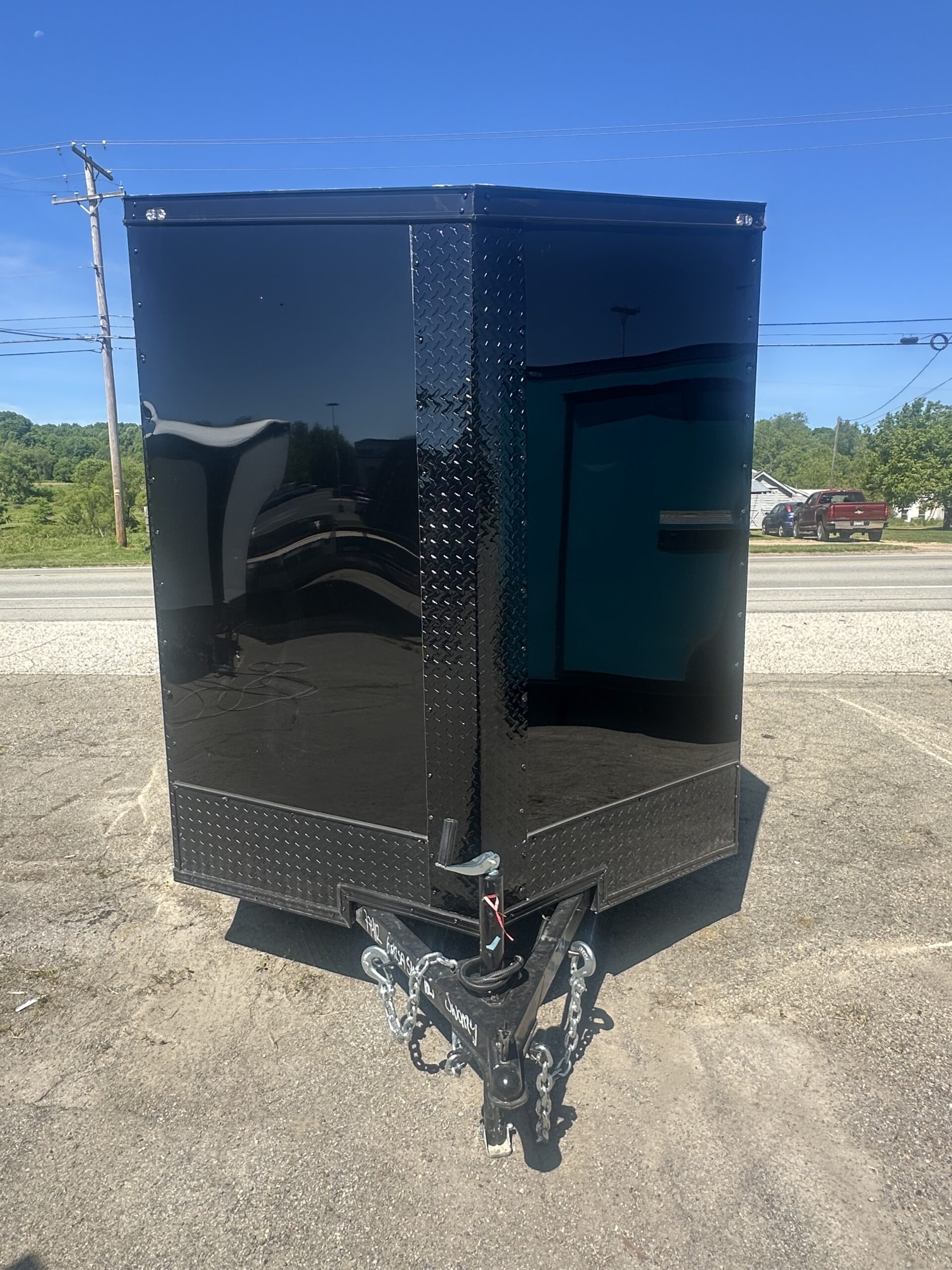 2026 QUALITY CARGO Enclosed Cargo (077412) - Image 3