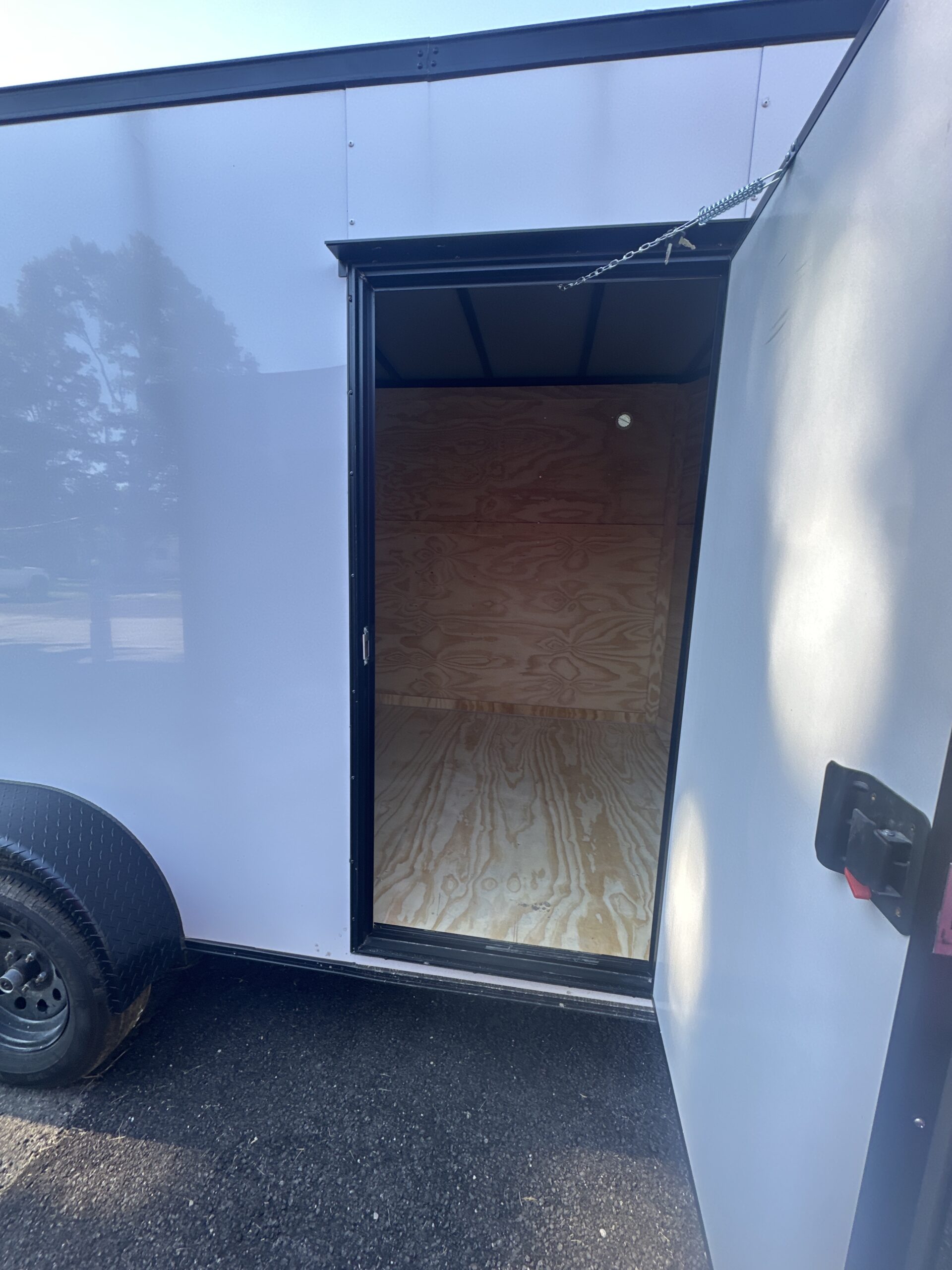 2026 QUALITY CARGO Enclosed Cargo (074605) - Image 10